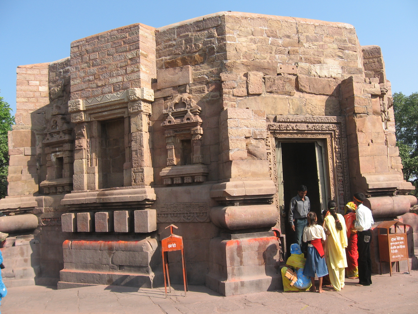 Exploring the Oldest Temples in the World: A Journey Back in Time!